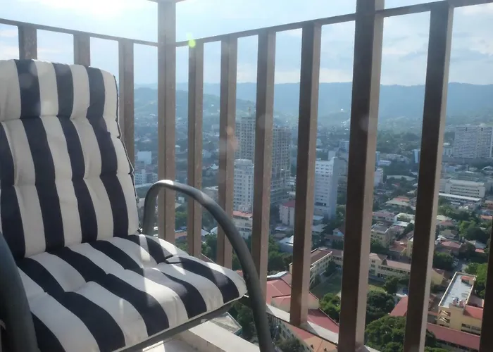 Horizons 101 - Panoramic View By St. Therese Apartamento *
